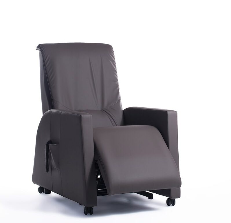 Pflegesessel, Aufstehsessel mit verstellbarer Fußstütze, Revilax Comfortlax