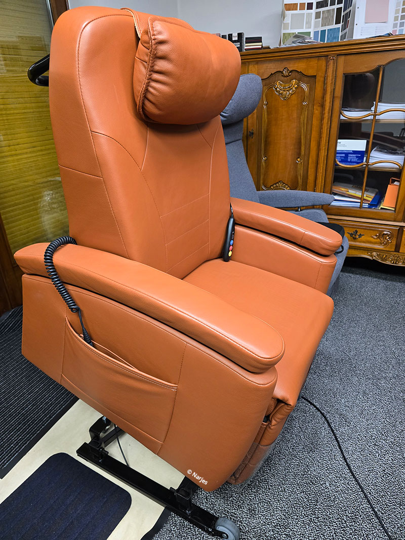 Fitform 570 Vario, Aufstehsessel, Pflegesessel mit Aufstehhilfe