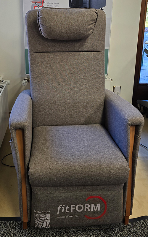 Fitform Elevo Aufstehsessel, sofort verfügbar