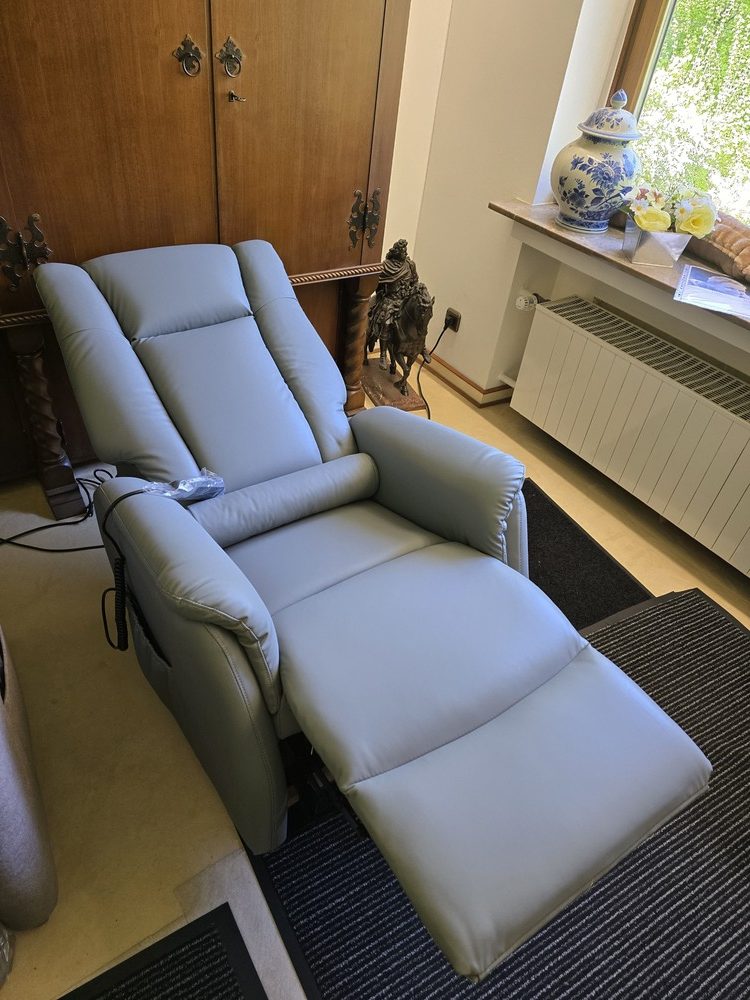 Medtrade Windsor Pflegesessel in grau.